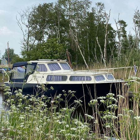 Boat Allemansfreon - Kamperen Op Het Water - Niet Om Mee Te Varen - Read Host Profile-Lees Hostprofiel Jutrijp Εξωτερικό φωτογραφία