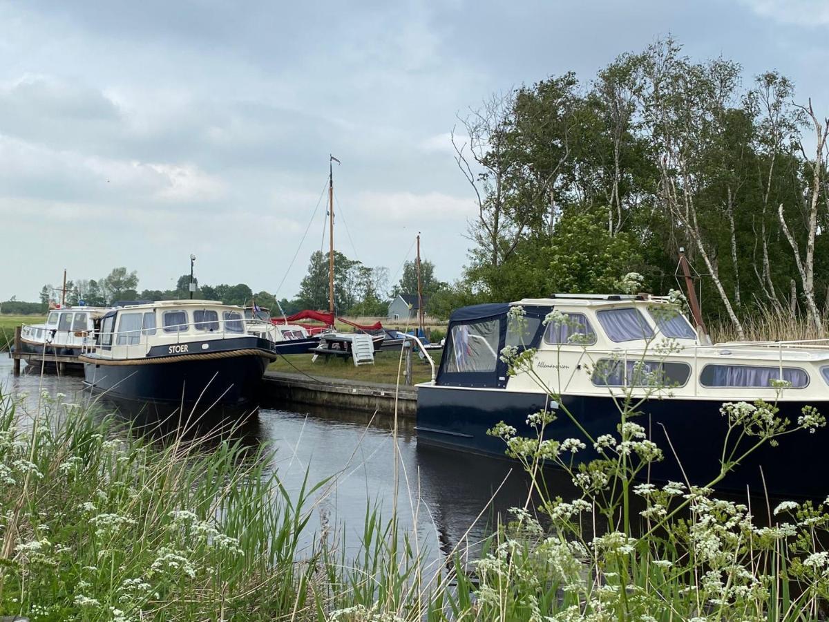 Boat Allemansfreon - Kamperen Op Het Water - Niet Om Mee Te Varen - Read Host Profile-Lees Hostprofiel Jutrijp Εξωτερικό φωτογραφία