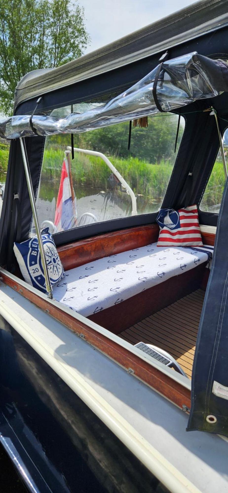 Boat Allemansfreon - Kamperen Op Het Water - Niet Om Mee Te Varen - Read Host Profile-Lees Hostprofiel Jutrijp Εξωτερικό φωτογραφία